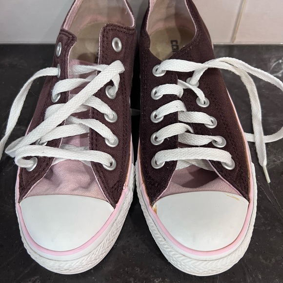Converse low tops, women’s size 7 (more like 8) brown and pink - Picture 2 of 6